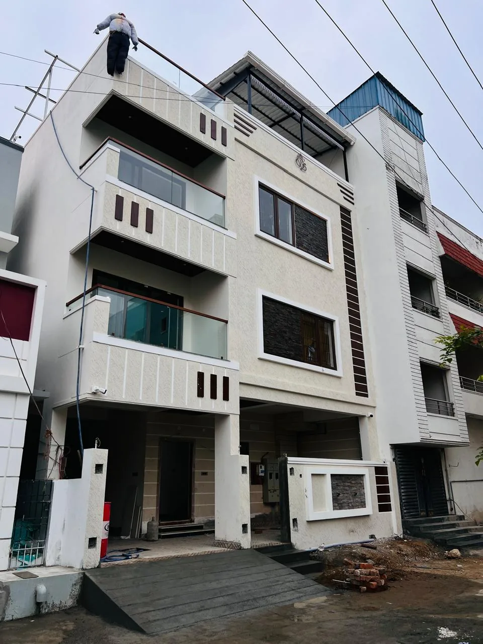 Contemporary Apartments in OMR IT Corridor