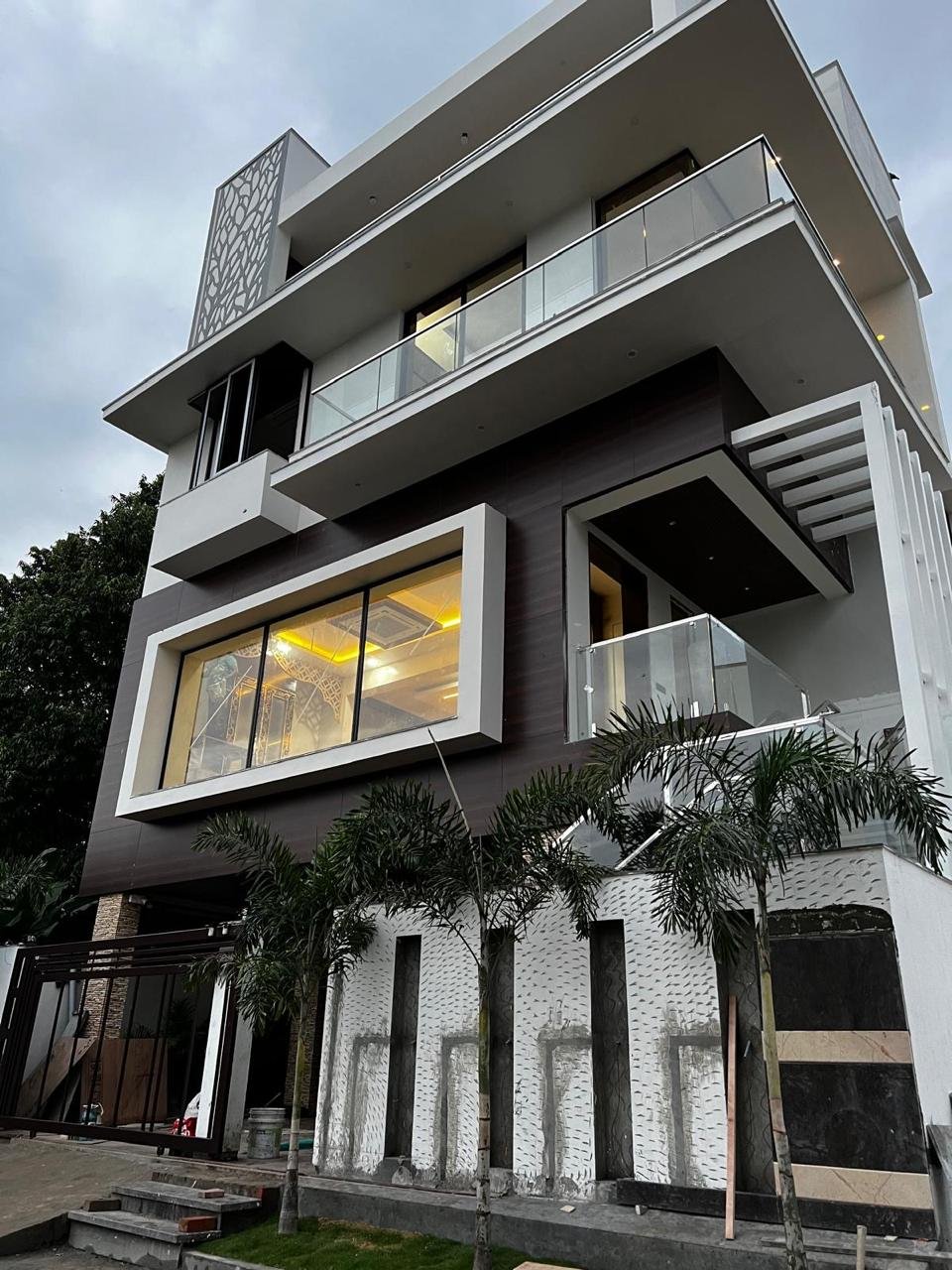 Completed three-floor independent villa in Chennai